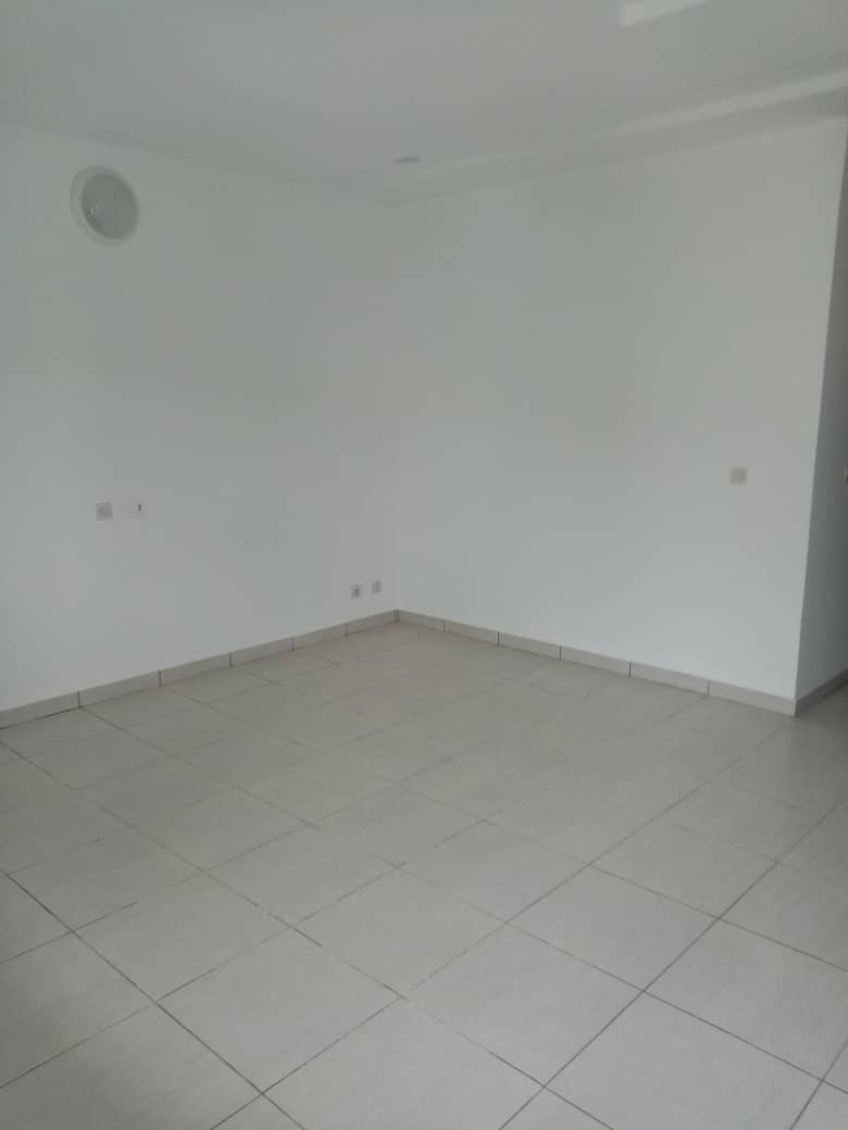 APPARTEMENT 2 PIECES TREICHVILLE